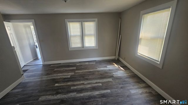 414-416 Pearl Harbor Street, Bridgeport, CT 06610