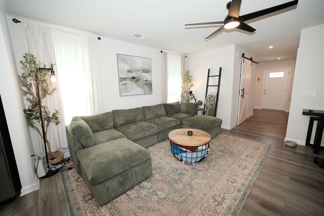 121 Davis Grove Ln, Piedmont, SC 29673