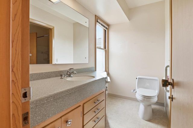 5222 Mead ROAD, Greendale, WI 53129