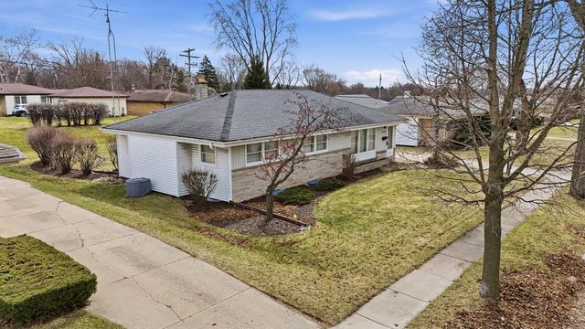 5222 Mead ROAD, Greendale, WI 53129