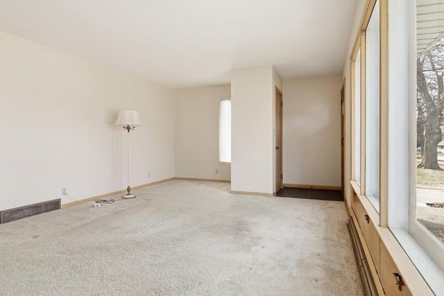 5222 Mead ROAD, Greendale, WI 53129