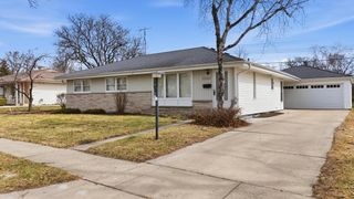 5222 Mead ROAD, Greendale, WI 53129