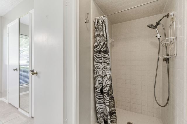 2915 Post Oak Court, Bedford, TX 76021