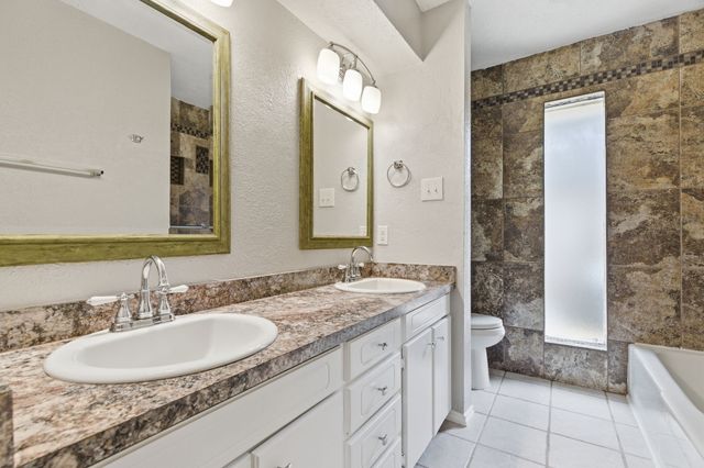 2915 Post Oak Court, Bedford, TX 76021