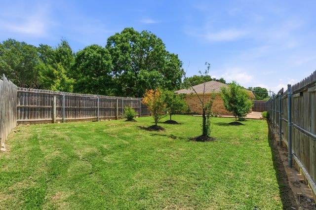 2915 Post Oak Court, Bedford, TX 76021