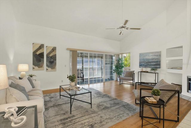 4684 HURON ROAD, St Petersburg, FL 33708