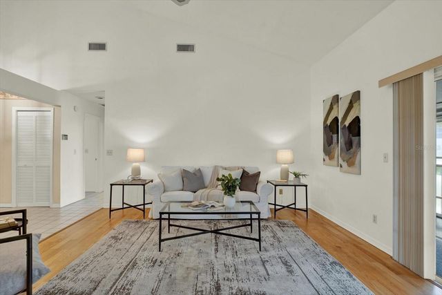 4684 HURON ROAD, St Petersburg, FL 33708