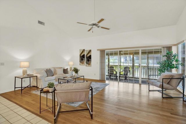 4684 HURON ROAD, St Petersburg, FL 33708