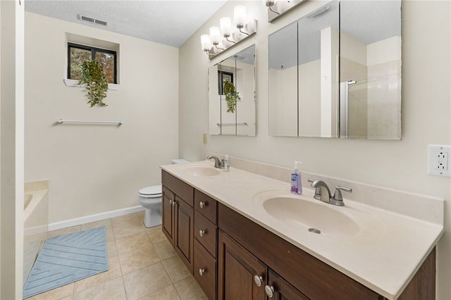 1101 Hidden Cove, Salem, SC 29676