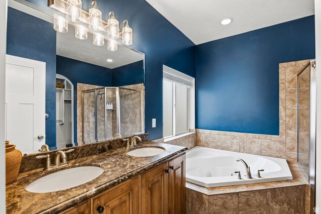 10416 N CANTERBURY DR, Highland, UT 84003