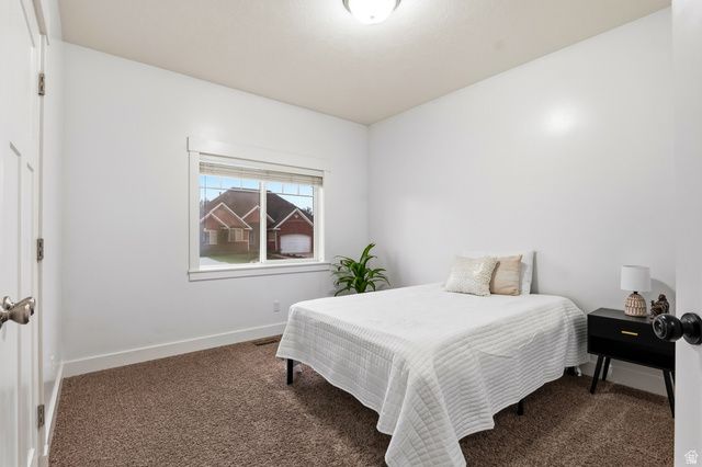 10416 N CANTERBURY DR, Highland, UT 84003