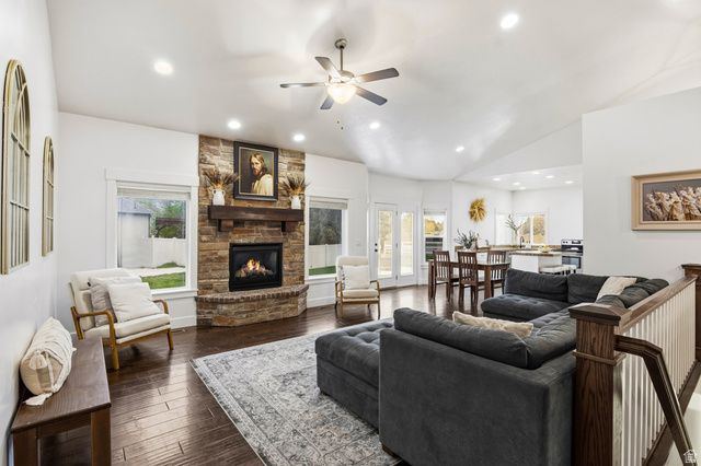 10416 N CANTERBURY DR, Highland, UT 84003