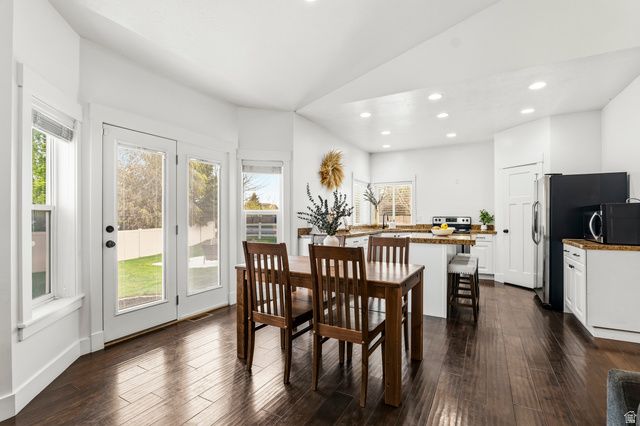 10416 N CANTERBURY DR, Highland, UT 84003