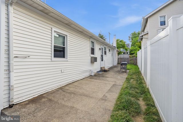 303 RADCLIFFE RD, Glenside, PA 19038