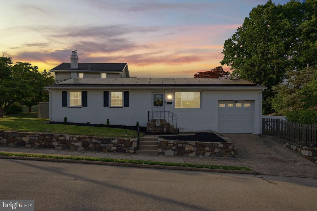 303 RADCLIFFE RD, Glenside, PA 19038