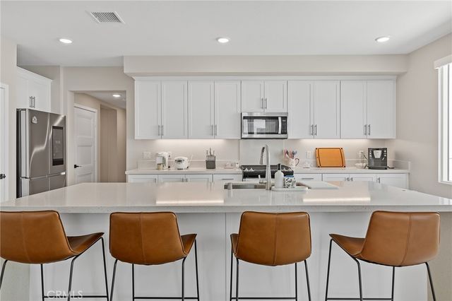 16289 Dawn Way 209, Tustin, CA 92782