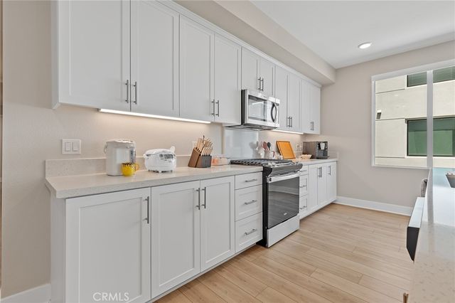 16289 Dawn Way 209, Tustin, CA 92782