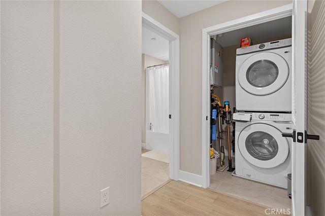 16289 Dawn Way 209, Tustin, CA 92782