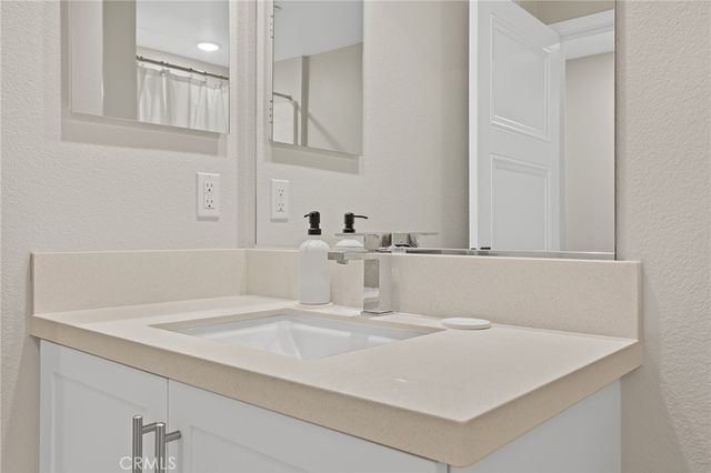 16289 Dawn Way 209, Tustin, CA 92782