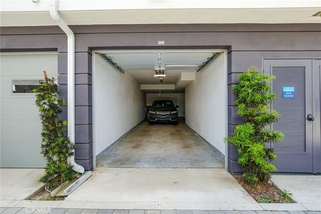 16289 Dawn Way 209, Tustin, CA 92782