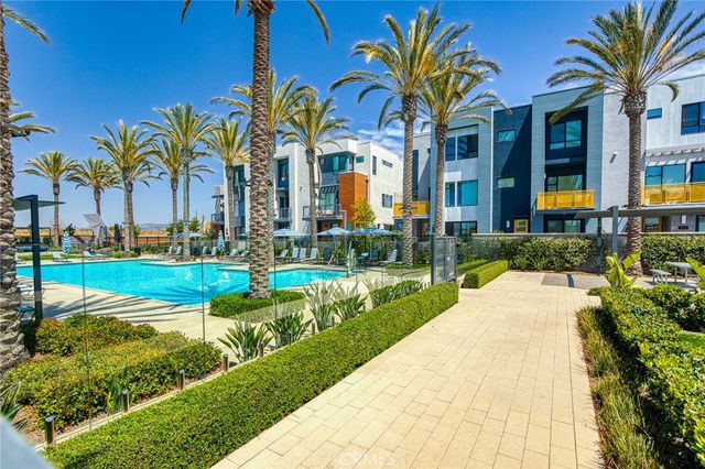 16289 Dawn Way 209, Tustin, CA 92782