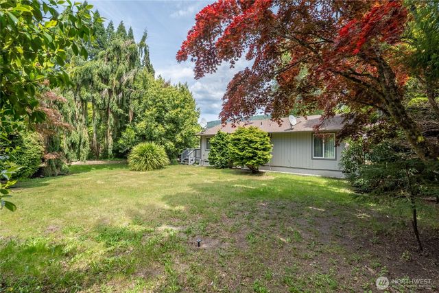 369 E Birnie Slough Road, Cathlamet, WA 98612