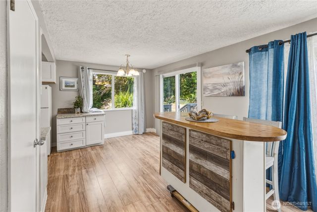 369 E Birnie Slough Road, Cathlamet, WA 98612