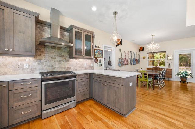 2604 NW 31ST AVENUE, Gainesville, FL 32605
