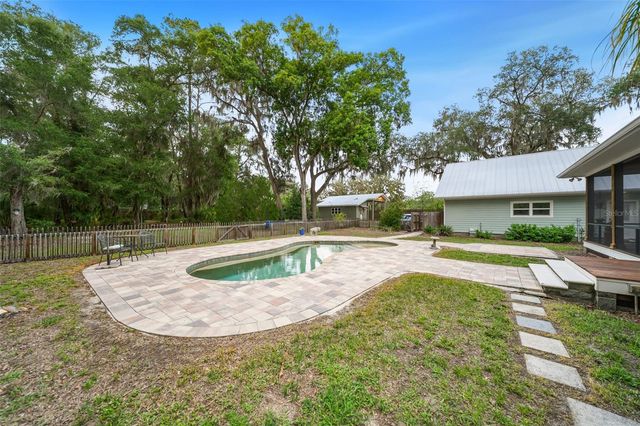 2604 NW 31ST AVENUE, Gainesville, FL 32605