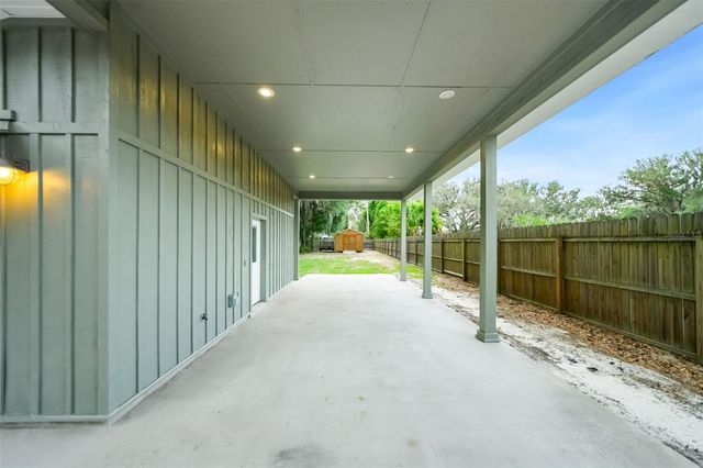 2604 NW 31ST AVENUE, Gainesville, FL 32605