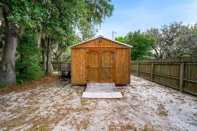 2604 NW 31ST AVENUE, Gainesville, FL 32605