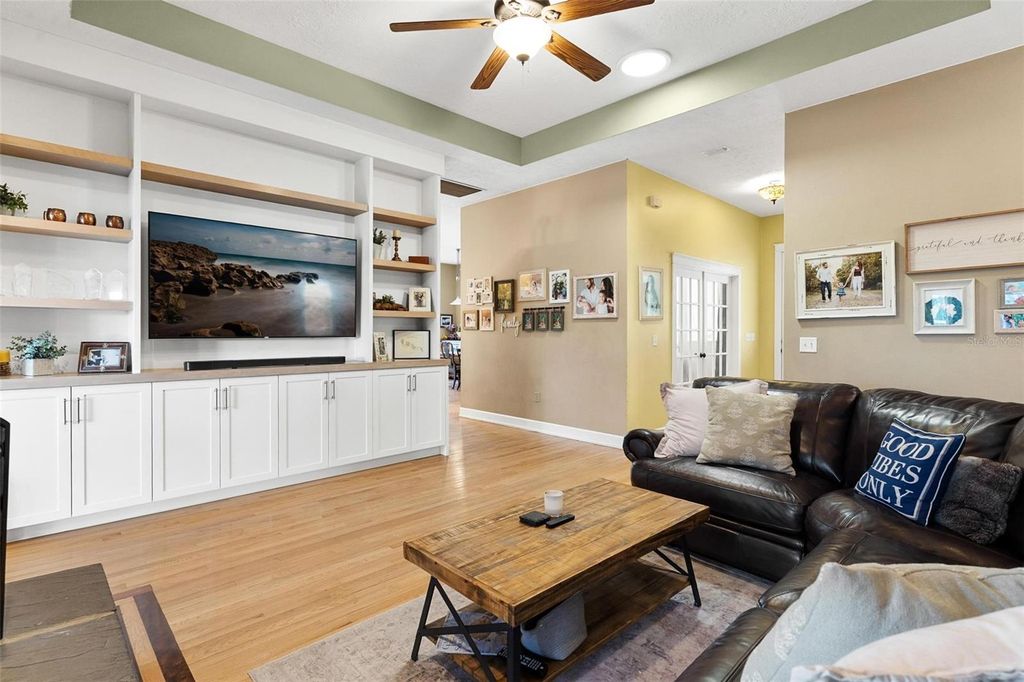 Image 14 of property listing at 10616 POE STREET, Leesburg, FL 34788