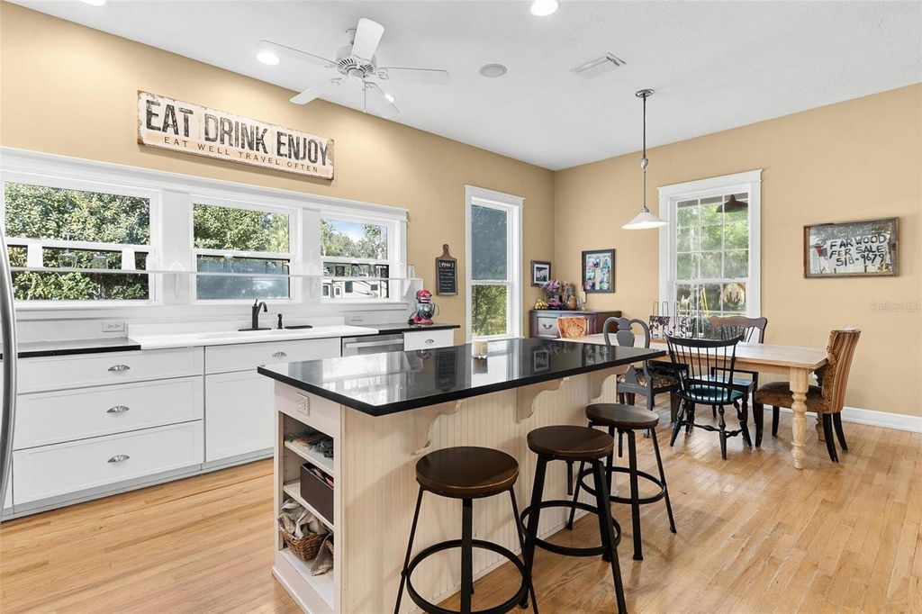 Image 17 of property listing at 10616 POE STREET, Leesburg, FL 34788