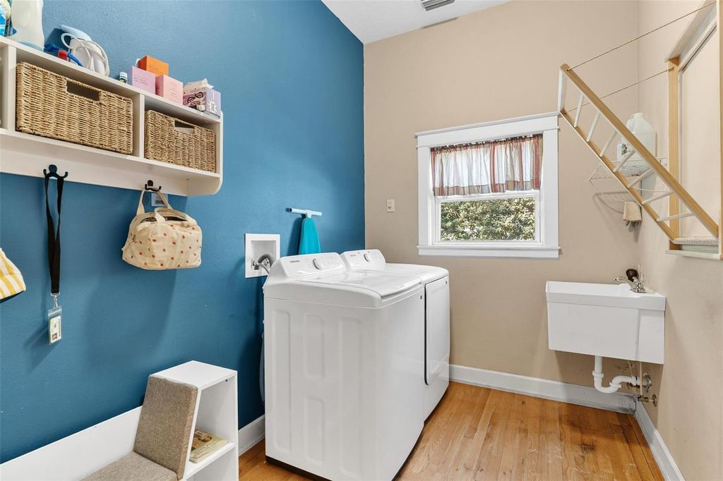 Image 26 of property listing at 10616 POE STREET, Leesburg, FL 34788