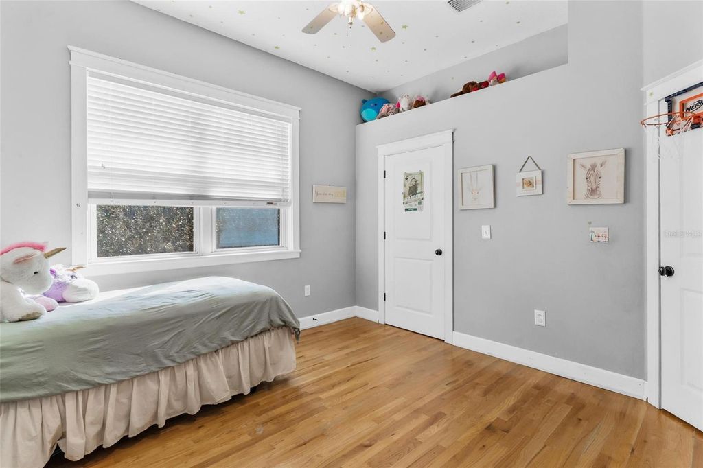 Image 39 of property listing at 10616 POE STREET, Leesburg, FL 34788