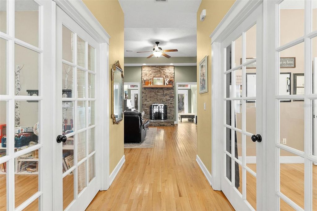 Image 10 of property listing at 10616 POE STREET, Leesburg, FL 34788