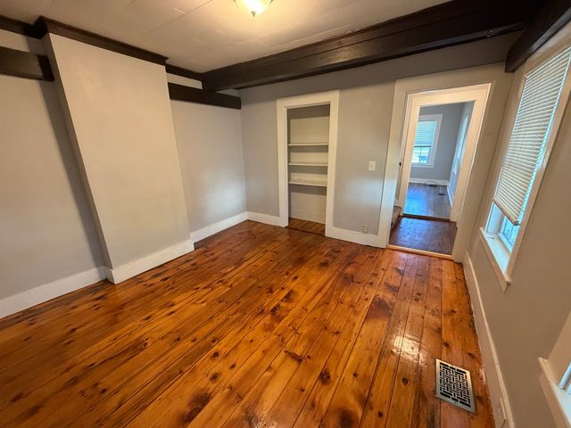 32 Broad A, Medway, MA 02053