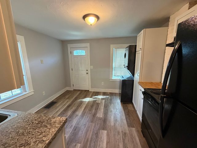 32 Broad A, Medway, MA 02053