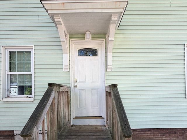 32 Broad A, Medway, MA 02053