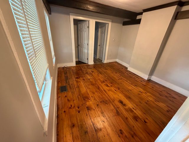 32 Broad A, Medway, MA 02053