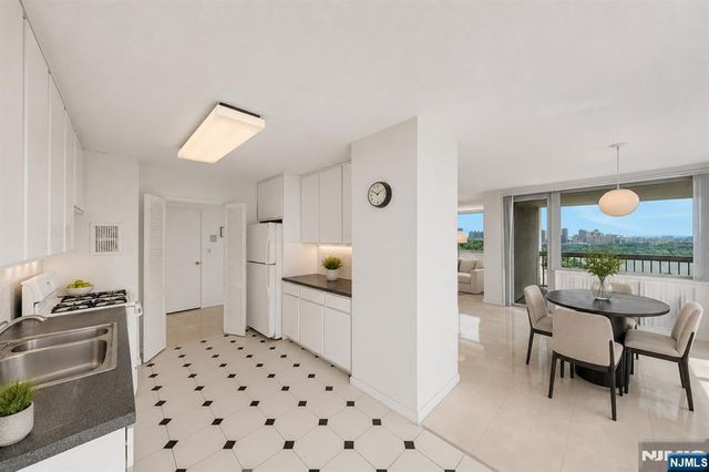 1600 Parker Avenue 5G, Fort Lee, NJ 07024
