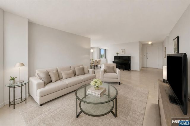 1600 Parker Avenue 5G, Fort Lee, NJ 07024