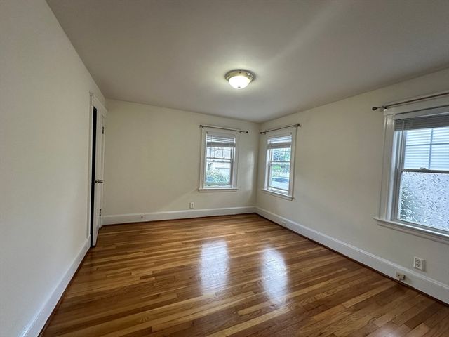 83 Quincy Shore Dr 1, Quincy, MA 02171