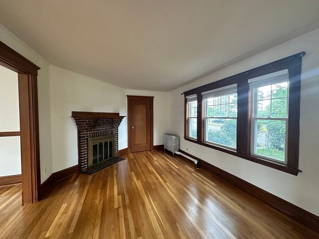 83 Quincy Shore Dr 1, Quincy, MA 02171