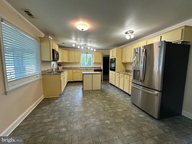 705 S 2ND ST, Denton, MD 21629