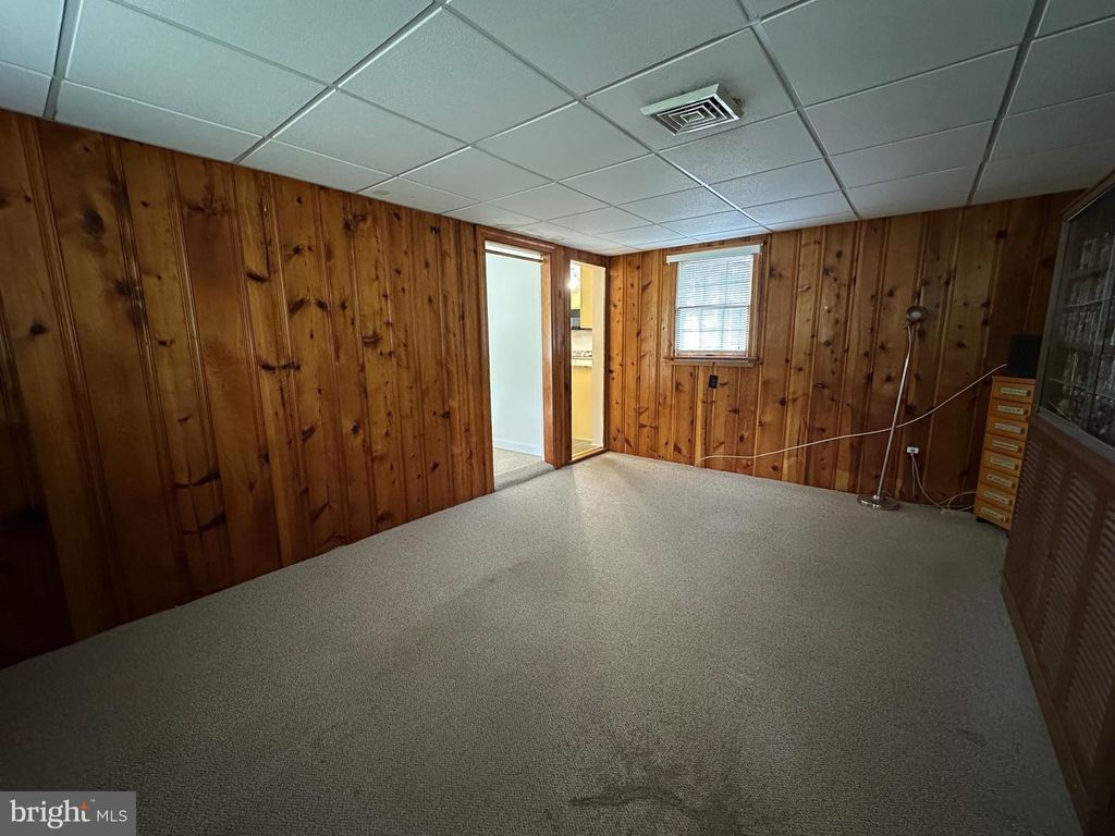 Image 18 of property listing at 705 S 2ND ST, Denton, MD 21629