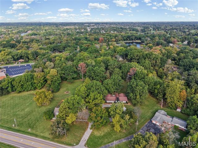 1935 Lebanon Avenue, Belleville, IL 62221