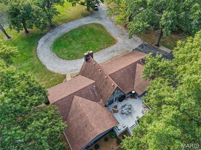1935 Lebanon Avenue, Belleville, IL 62221