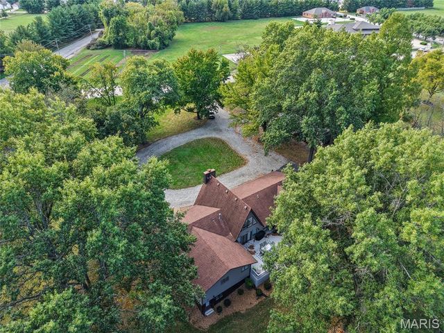 1935 Lebanon Avenue, Belleville, IL 62221