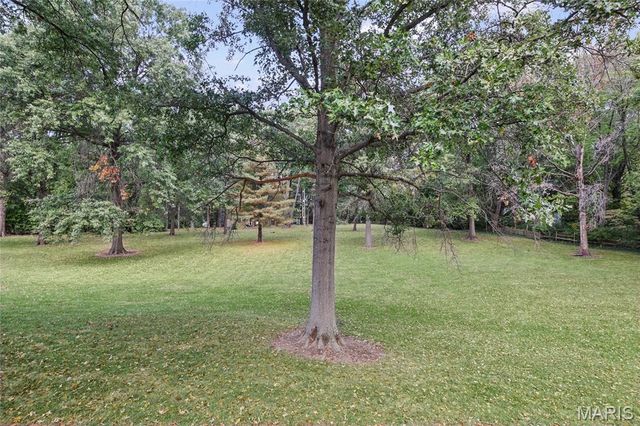 1935 Lebanon Avenue, Belleville, IL 62221
